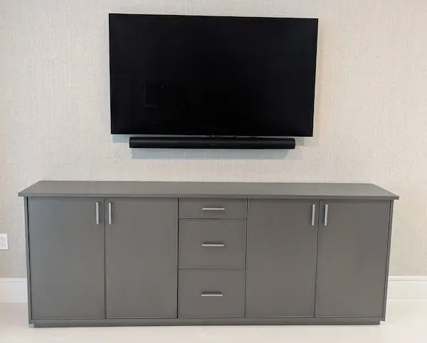 High gloss white table