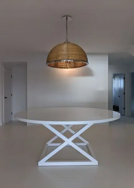 High gloss white table